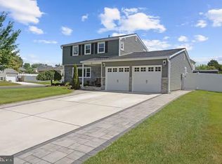 13 Antietam Dr, Laurel Springs, NJ 08021