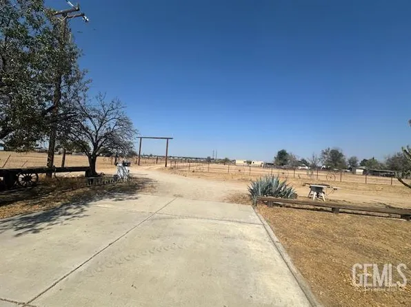 2625 Cara Ln, Bakersfield, CA 93307