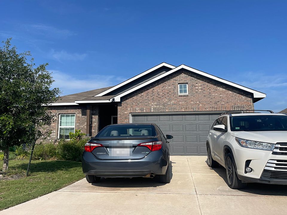1st image of 153 Fallowbrook Ln