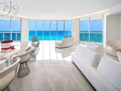 17201 Collins Ave APT 901, Sunny Isles Beach, FL, 33160