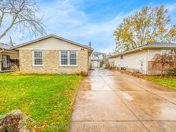 3rd image of 15 Keefer Rd