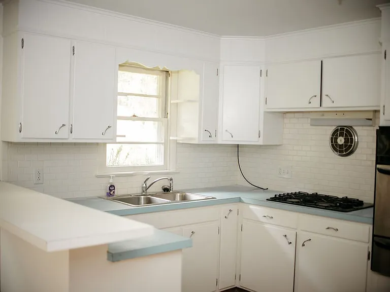 425 Spring Dr — Photo 14