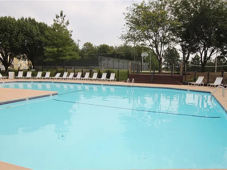 The Ethans Apartments — Photo 11