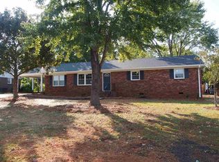 6 Merrimon Ave, Boiling Springs, SC 29316