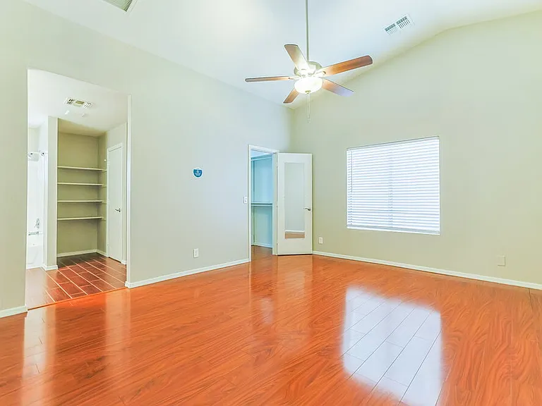 2047 E Brooks St — Photo 9