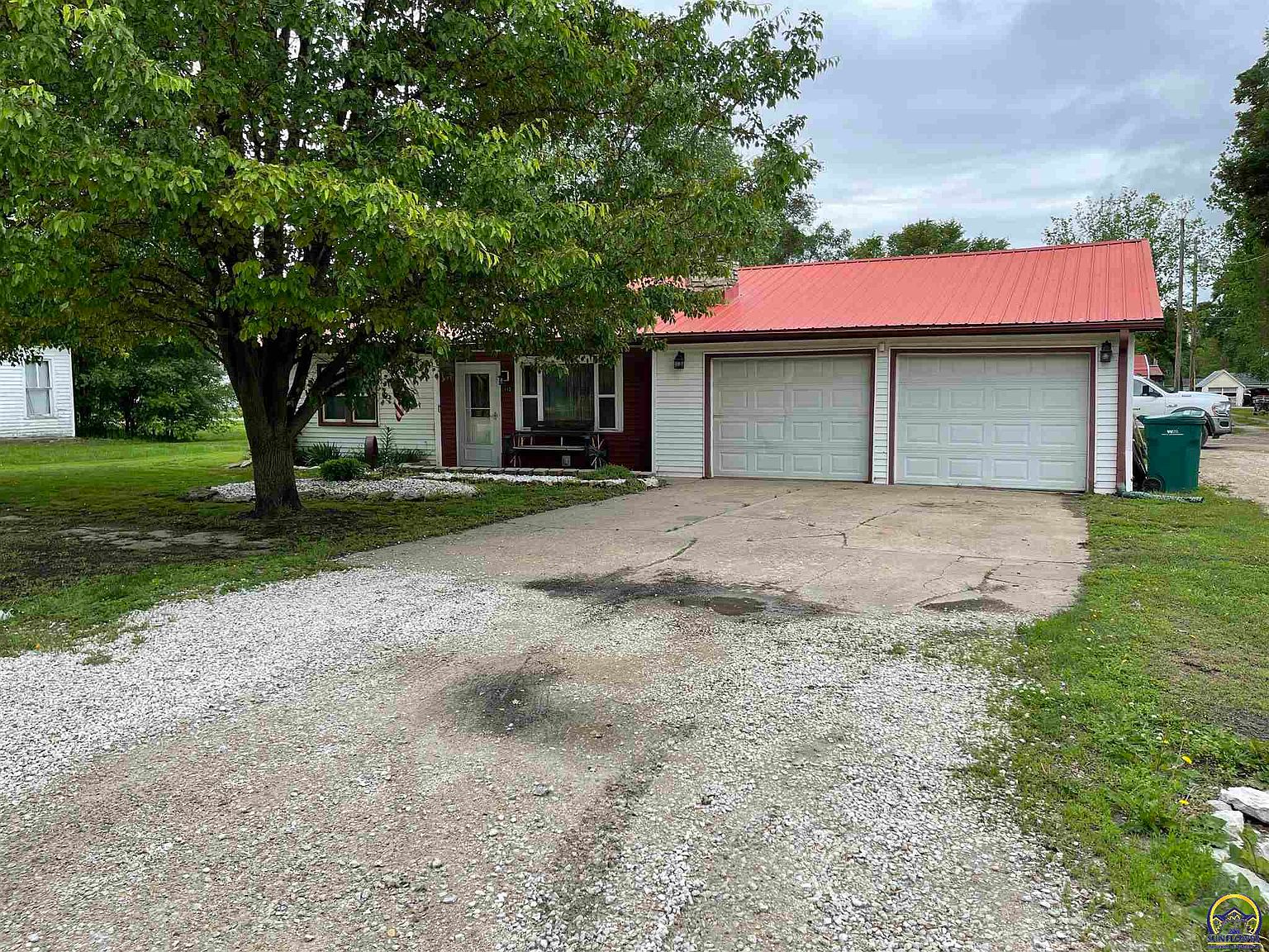 115 W Market St, Mc Farland, KS 66501 Zillow