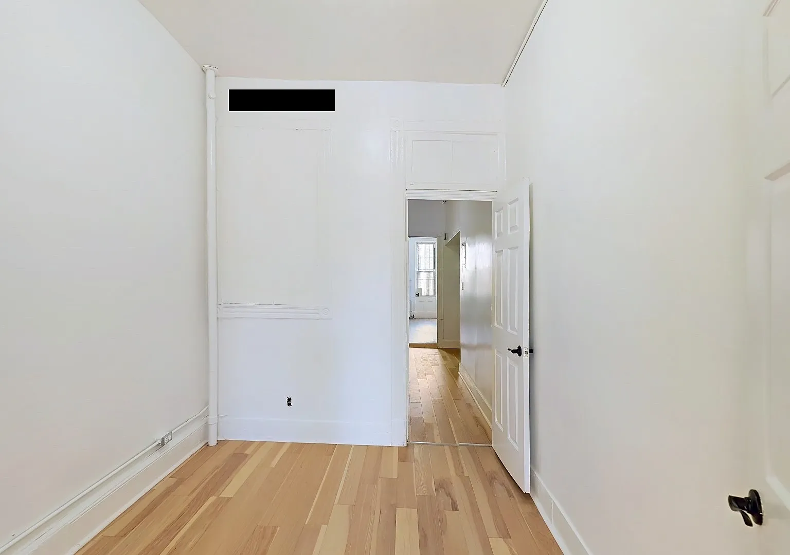 181 Irving Avenue — Photo 3