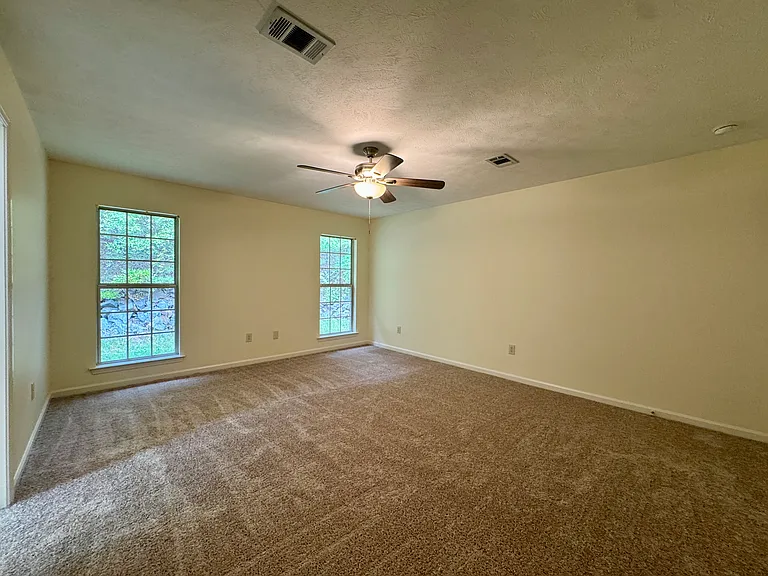 44 Kirkland Dr — Photo 15
