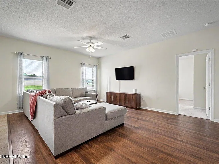 11443 Tiburon Dr — Photo 6