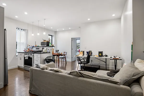 Rented by Corcoran | media 1