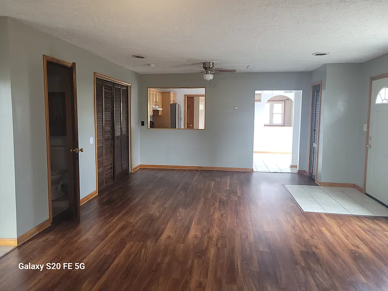 733 N Huntington St — Photo 2