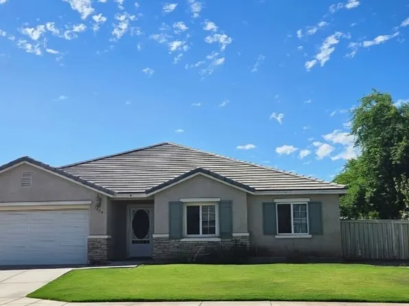 1004 E 2nd St, Imperial, CA 92251