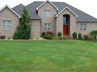 1151 Lauralynn Dr, Latrobe, PA