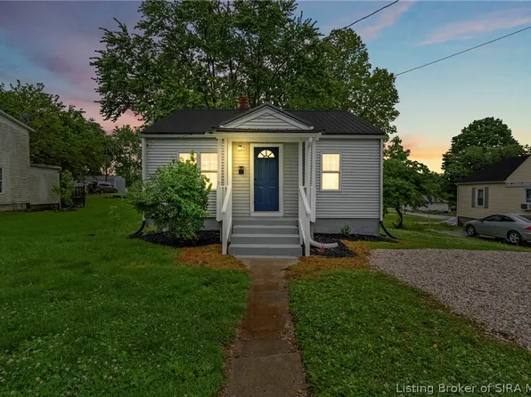 612 N College Avenue, Salem, IN 47167