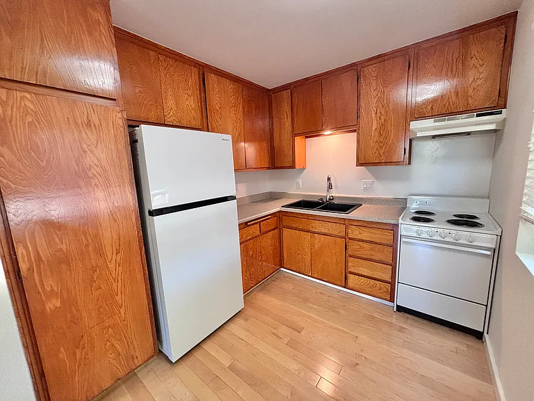 915 Castillo St #A — Photo 4