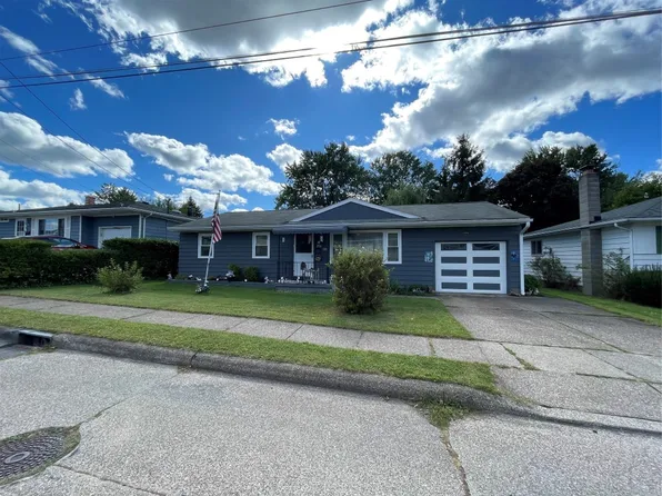 2906 Burns Ave, Erie, PA 16504