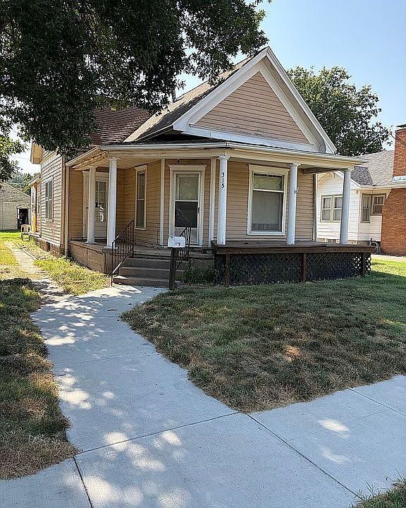 1st image of 315 N Main St