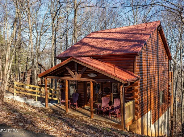 1628 Ginnys Trl, Sevierville, TN 37876