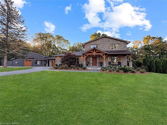 2nd image of 360 Robinson Rd
