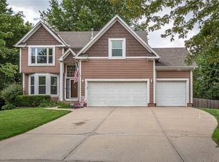 11815 W 132nd Ter, Overland Park, KS 66213