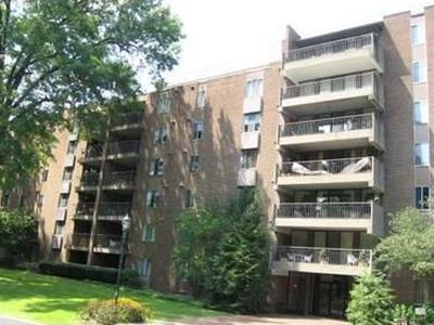 201 Grant St APT 406, Sewickley, PA, 15143