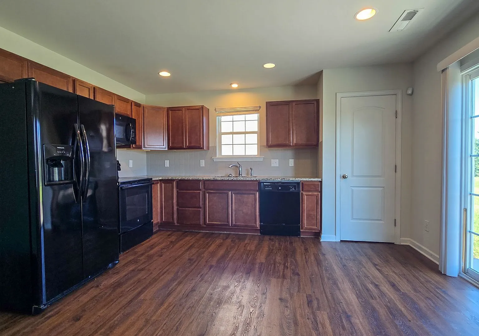 5733 Midstream Circle — Photo 3