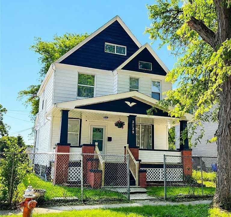 1st image of 3139 W 82nd St