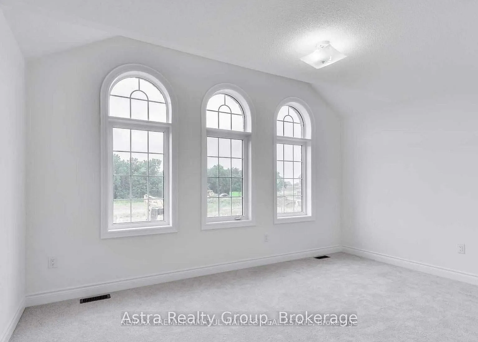 5 bed, $4,750 — Photo 3