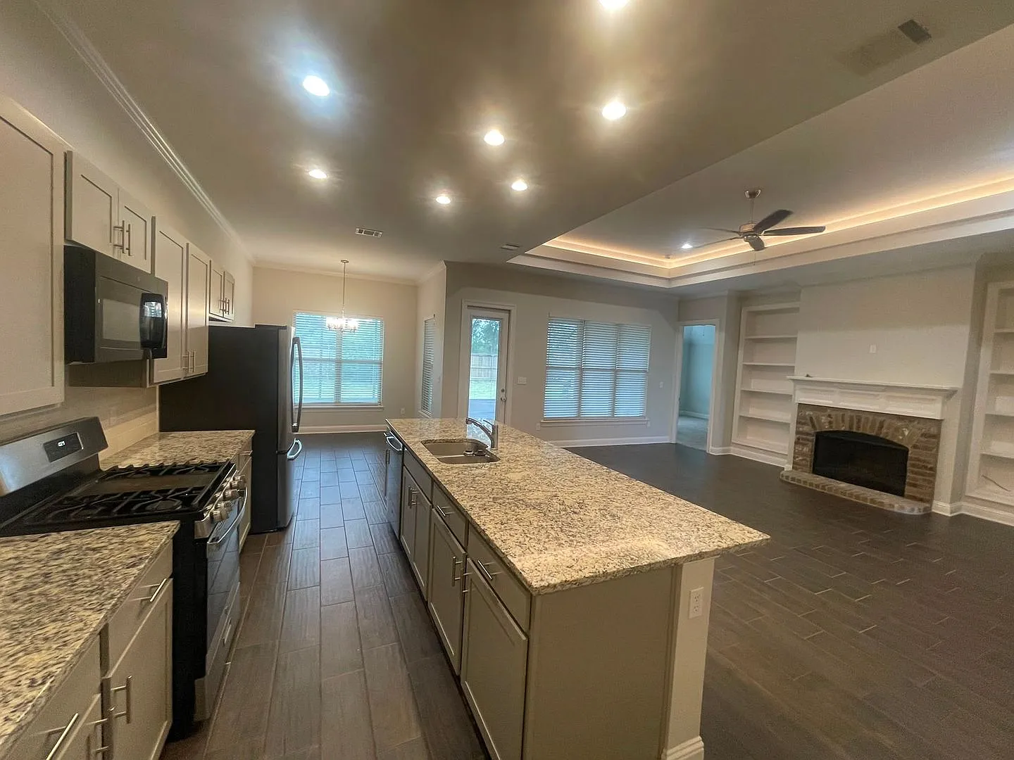 Waterford Bend Subdivision (3 Bedroom 2 Bathroom) — Photo 1