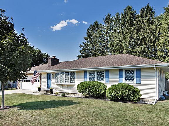 2nd image of 5439 Lantana Ave
