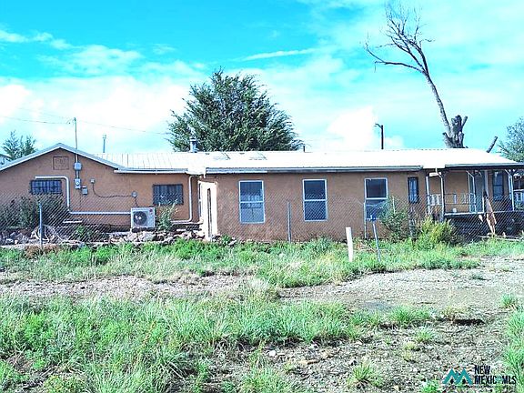 2nd image of 1610 Salazar St