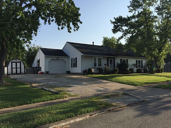 2nd image of 101 Glenview Dr