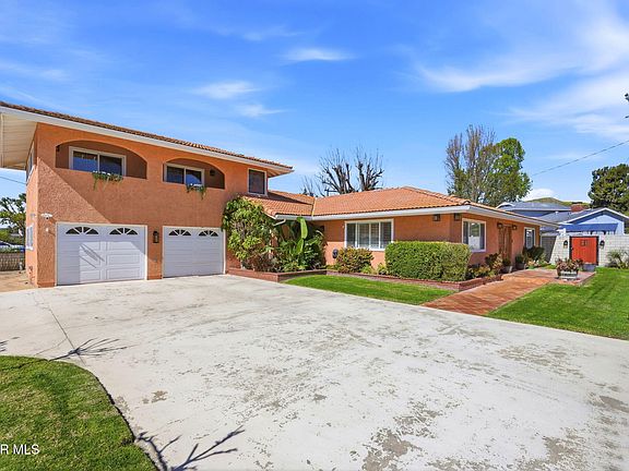 2nd image of 3279 Avenida Simi
