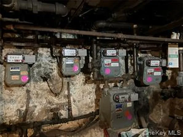 20-14 29th Street image 7 of 11