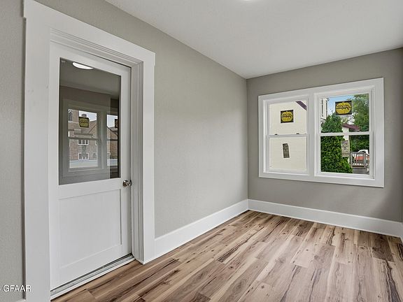 2nd image of 103 3rd Ave E