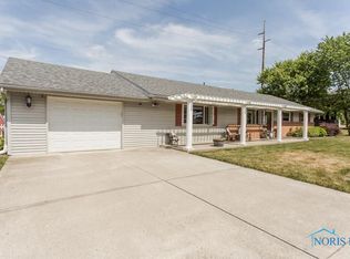 2021 Stengel St, Maumee, OH 43537