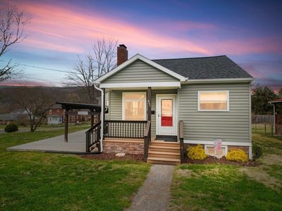 601 Wolf St, Narrows, VA, 24124