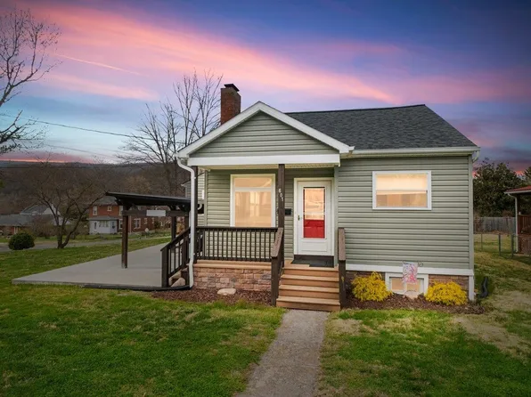 601 Wolf St, Narrows, VA 24124