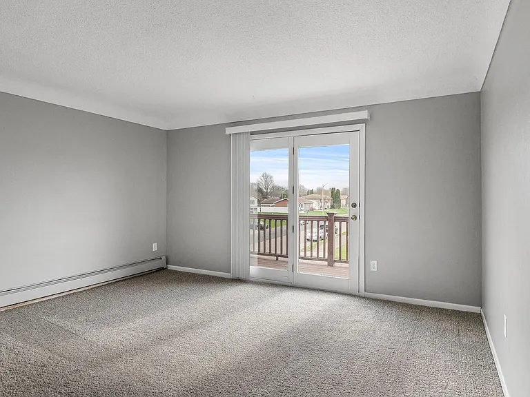 Elrose Apartments 1500 — Photo 10
