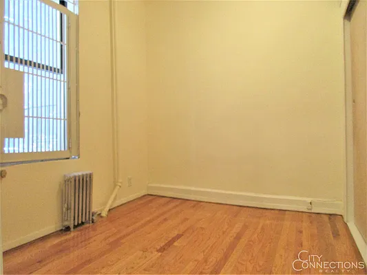 Rented by City Connections Realty | media 9