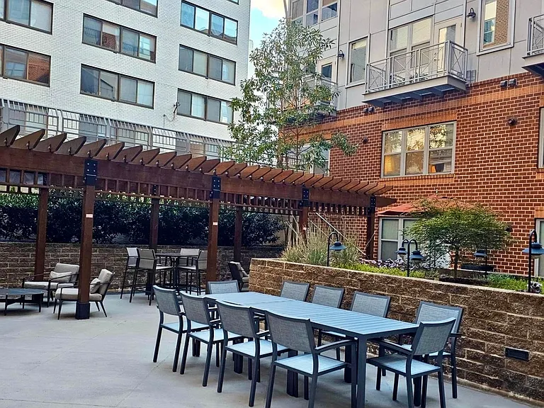 1300 N St NW #109 — Photo 23