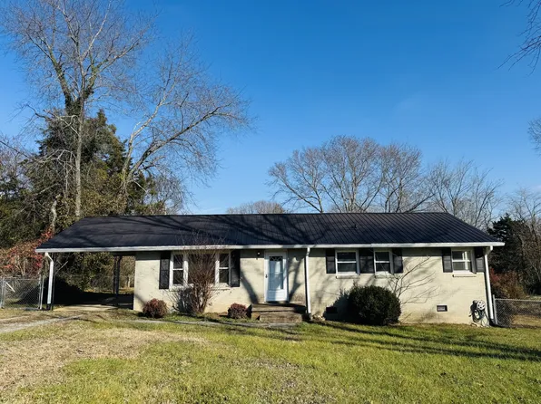 600 Cedar Ln, Tullahoma, TN 37388