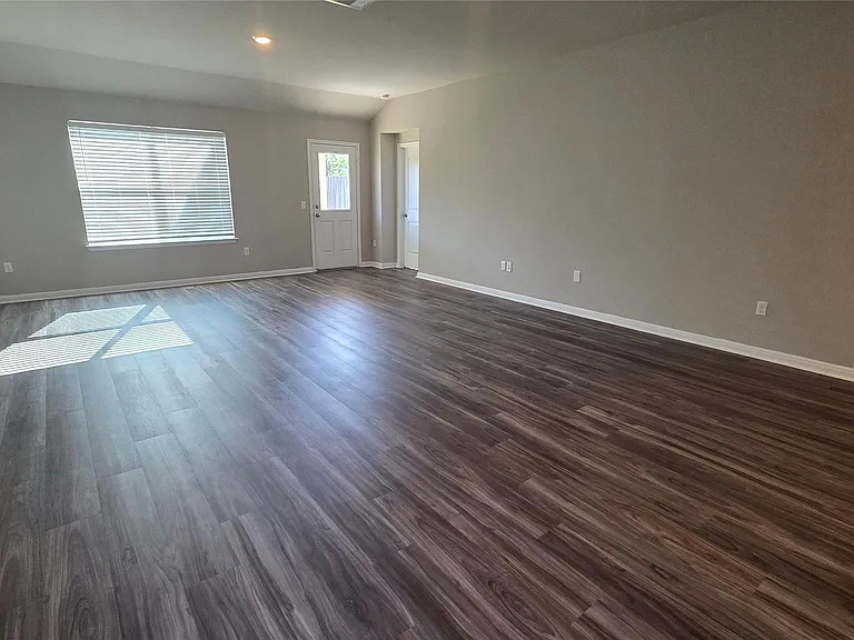 137 Arrowhead Vine St — Photo 11