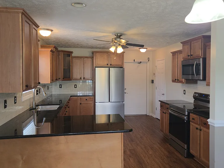 196 Sandspur Ct — Photo 22