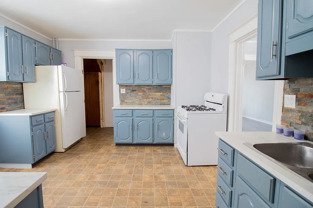 19 Dain Avenue — Photo 3