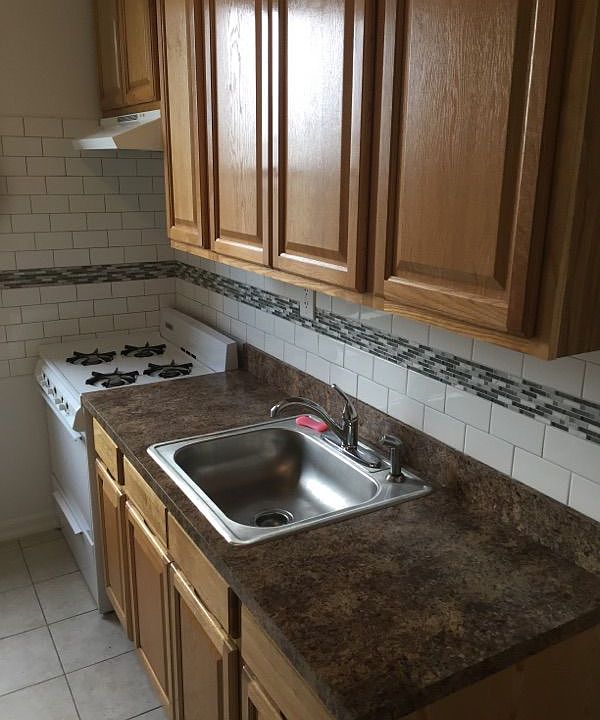 1st image of 3240 46th St APT 3C