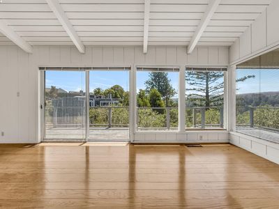 75 Hillcrest Rd, Mill Valley, CA, 94941