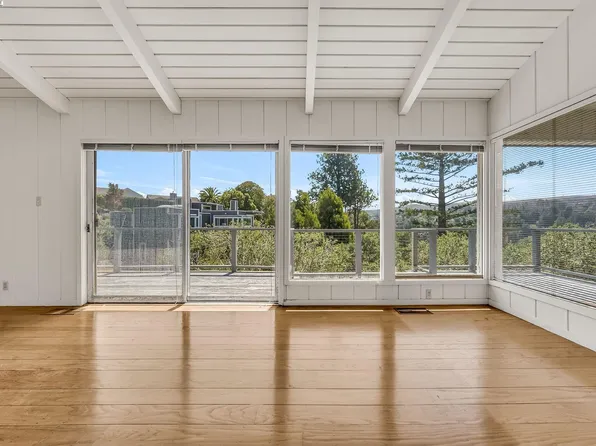 75 Hillcrest Rd, Mill Valley, CA 94941