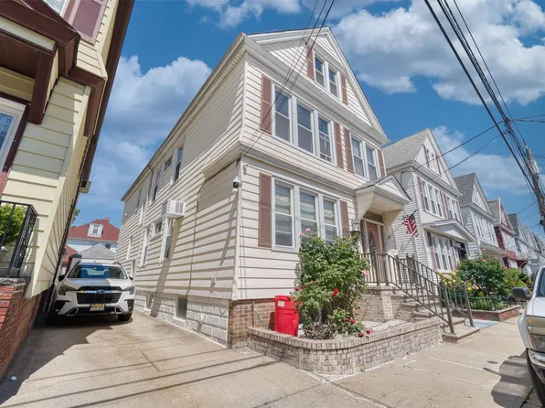 159 W 33rd St, Bayonne, NJ 07002