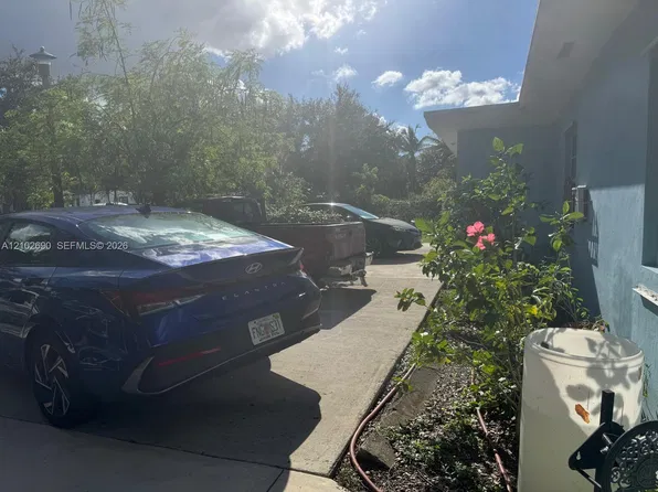 12600 NW 13th Ave, North Miami, FL 33167